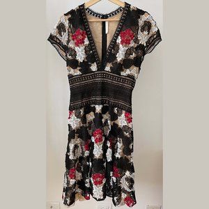 Naeem Khan Multicolor Lace Dress with Silk Lining - Size 8